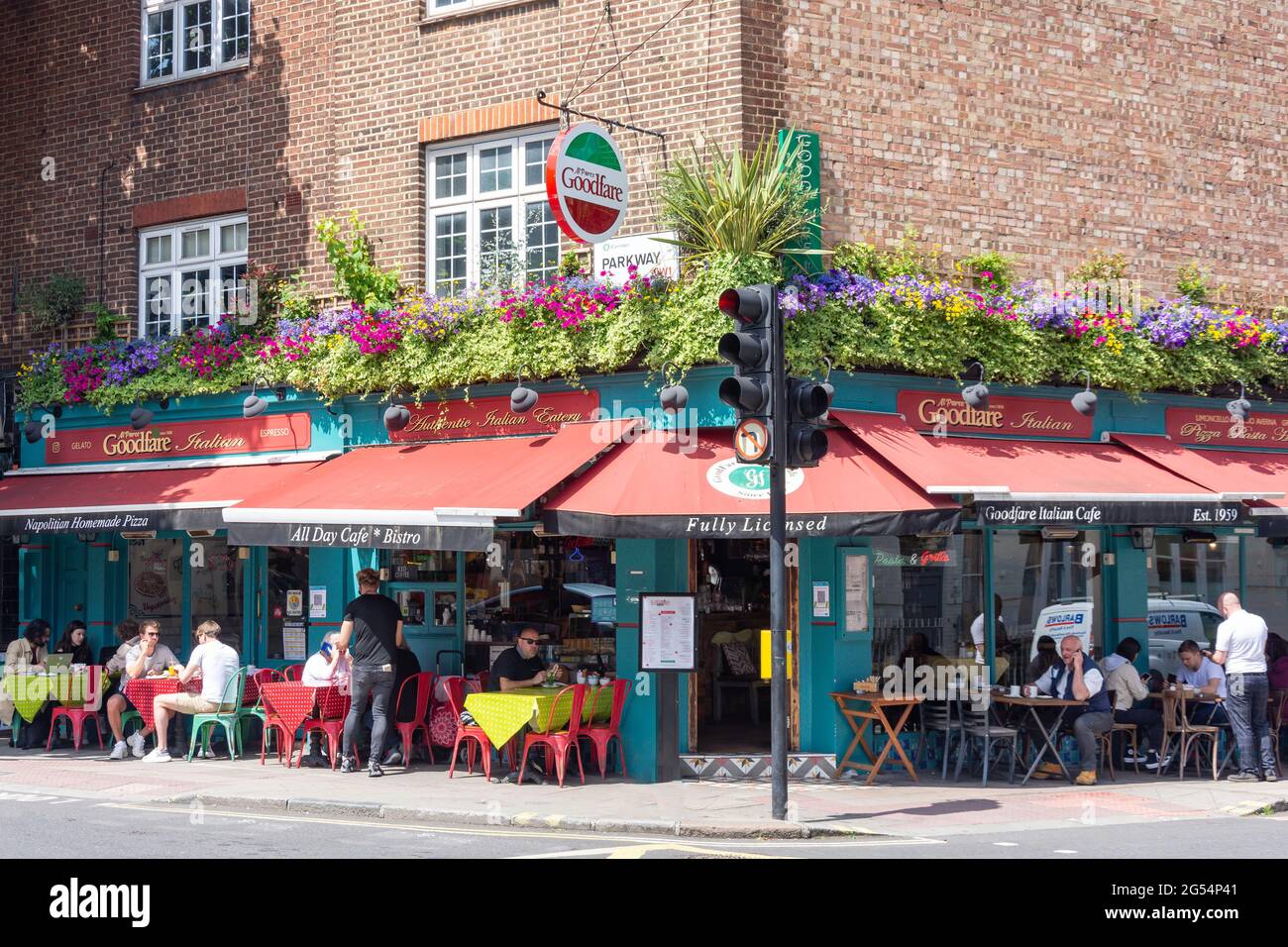 Goodfare italienisches Restaurant, The Parkway, Camden Town, London Borough of Camden, Greater London, England, Vereinigtes Königreich Stockfoto