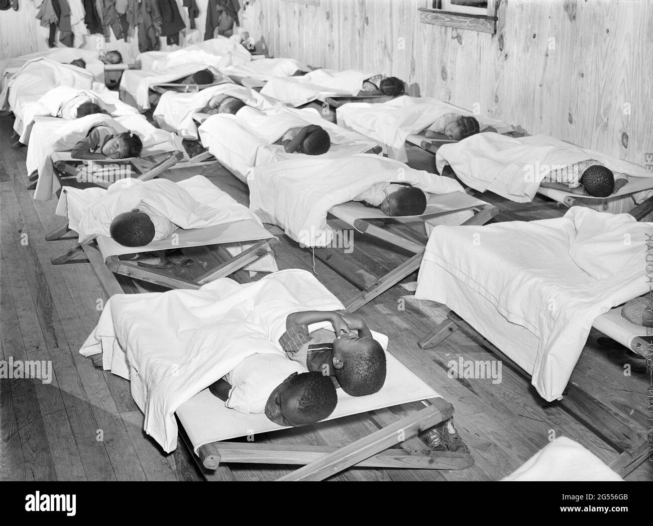 Ruhezeit in der kita Fotos und Bildmaterial in hoher Auflösung Alamy