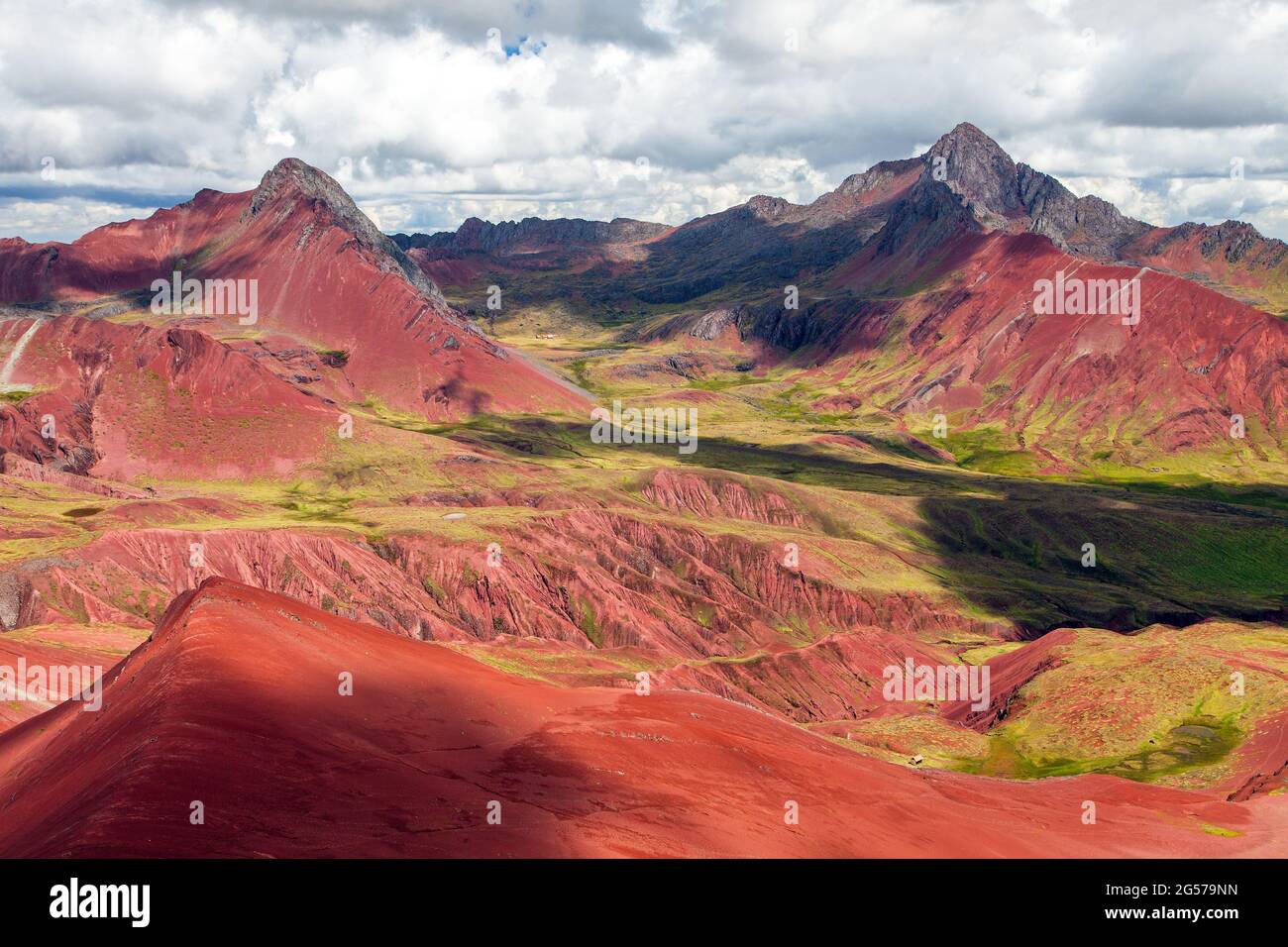 Rainbow Mountains oder Vinicunca Montana de Siete Colores, Cuzco Region in Peru, peruanische Anden Stockfoto