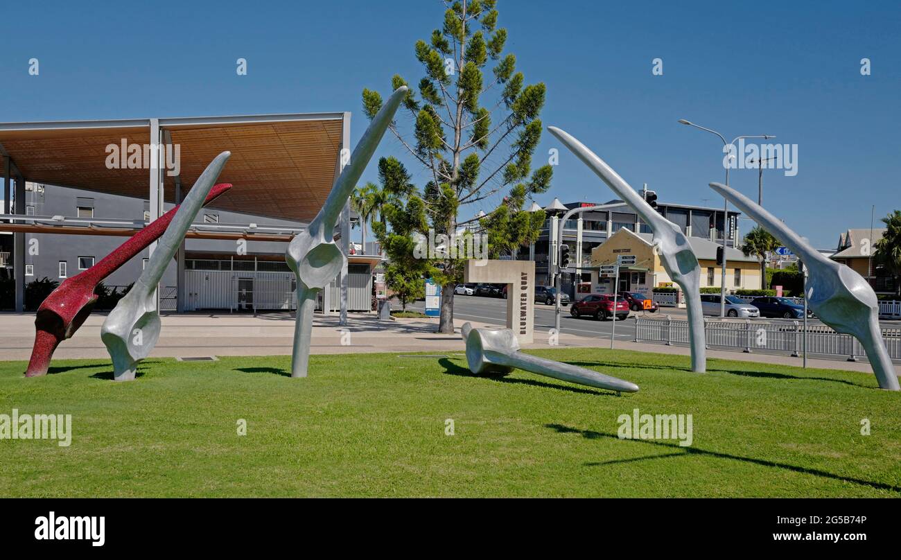 Bluewater Quay am Pioneer River, Mackay, North queensland, australien mit einer Hommage an die Walfischer Stockfoto