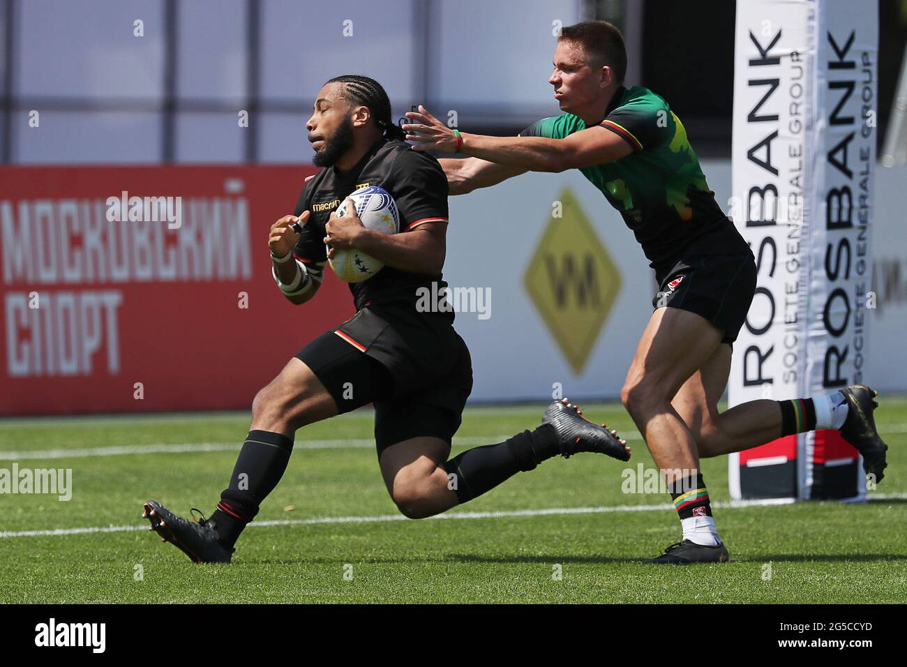 Moskau Russland Juni 2021 Im Luzhniki Stadion Findet Im Rahmen Der Moskauer 7er Championship Men Der Moskauer Etappe Der Rugby Europe Sevens Championship Series 2021 Ein Rugby Siebener Spiel Zwischen Deutschland In Schwarz Und Litauen