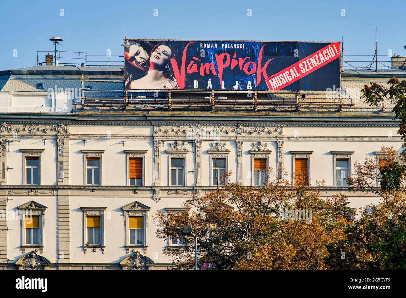 Werbeplakate Tanz der Vampire Musikstück von Roman Polanski in Budapest, Ungarn am 20. Oktober 2018 Stockfoto