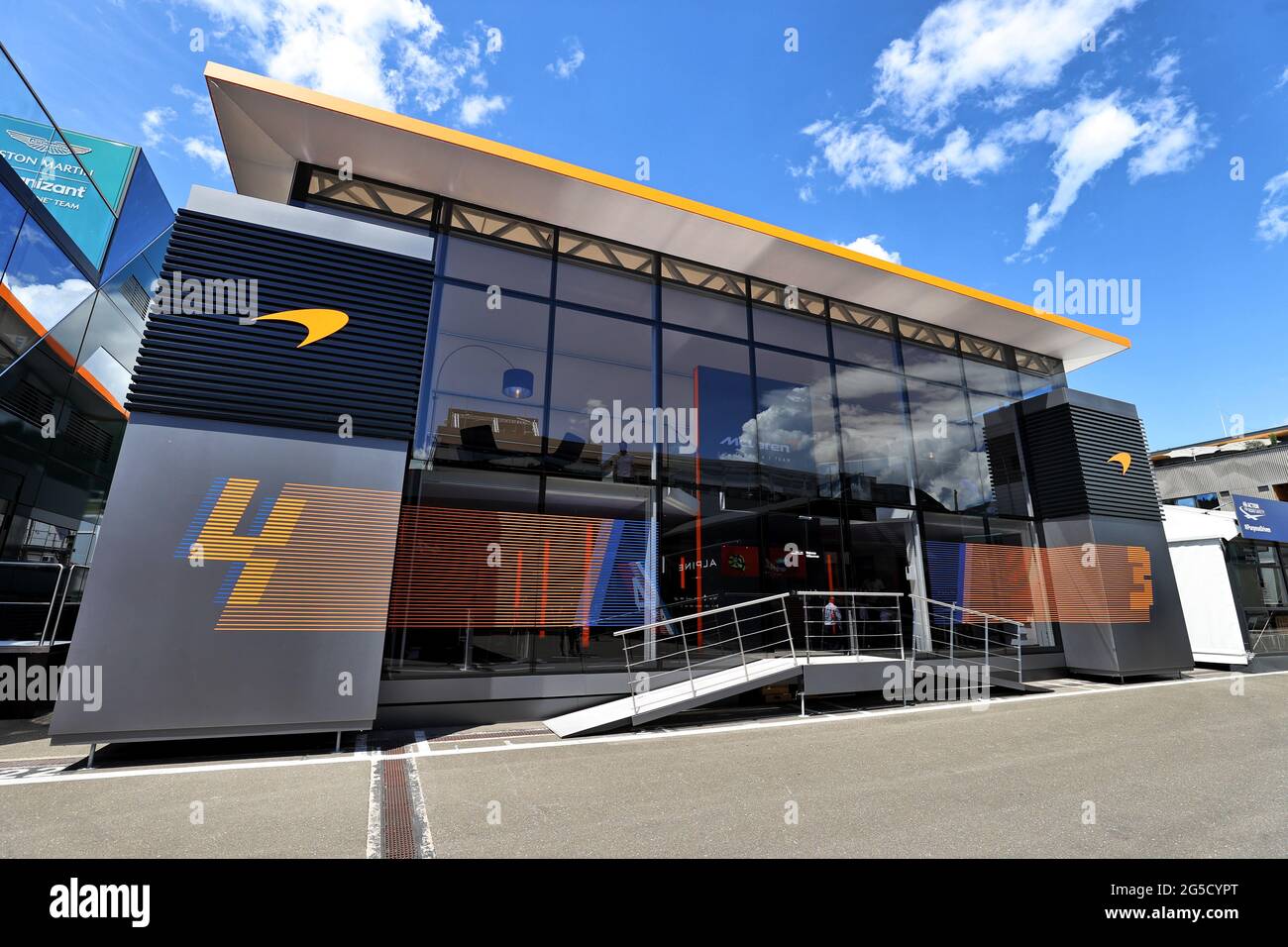 Spielberg, Österreich. Juni 2021. McLaren Wohnmobil im Fahrerlager. Steiermark Grand Prix, Samstag, 26. Juni 2021. Spielberg, Österreich. Quelle: James Moy/Alamy Live News Stockfoto