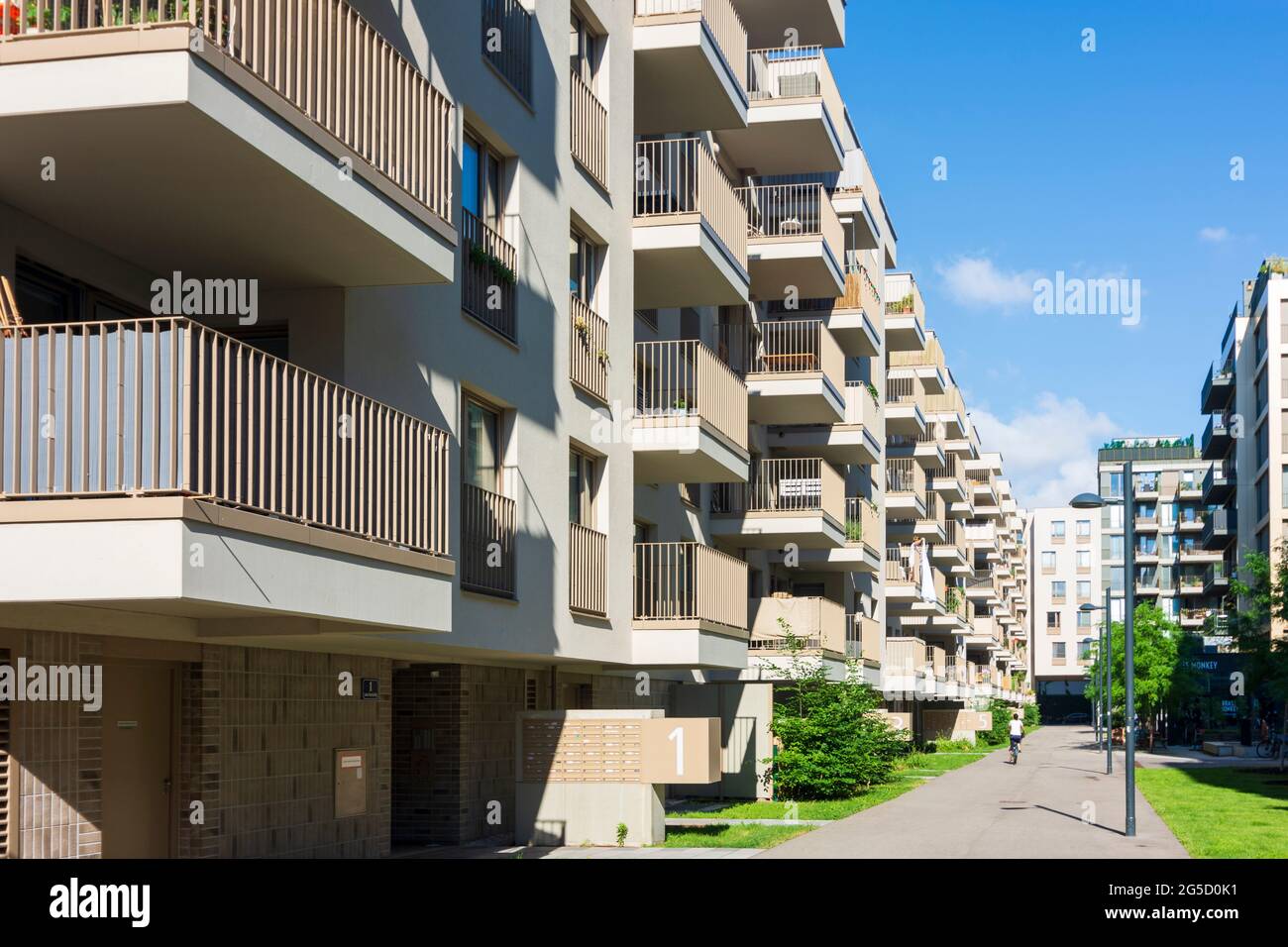 Wien, Wien: Neuer Apartmentkomplex Quartier Lände 3, Balkone in 03. Landstraße, Wien, Österreich Stockfoto