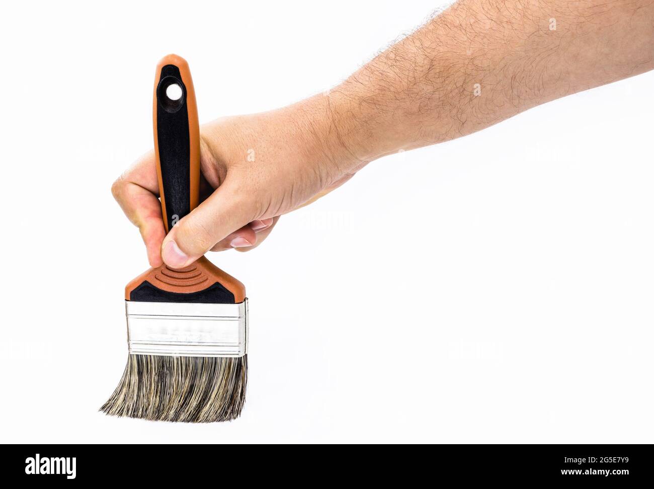 Kaukasische männliche Hand, Maler, isolierter weißer Hintergrund Stockfoto