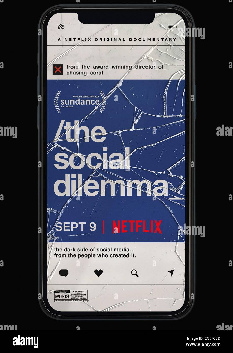 The Social Dilemma (2020) unter der Regie von Jeff Orlowski mit Tristan Harris, Jeff Seibert und Bailey Richardson. Dokumentation über die gefährlichen Auswirkungen sozialer Netzwerke auf den Menschen, bei der technische Experten ihre eigenen Kreationen alarmieren. Stockfoto