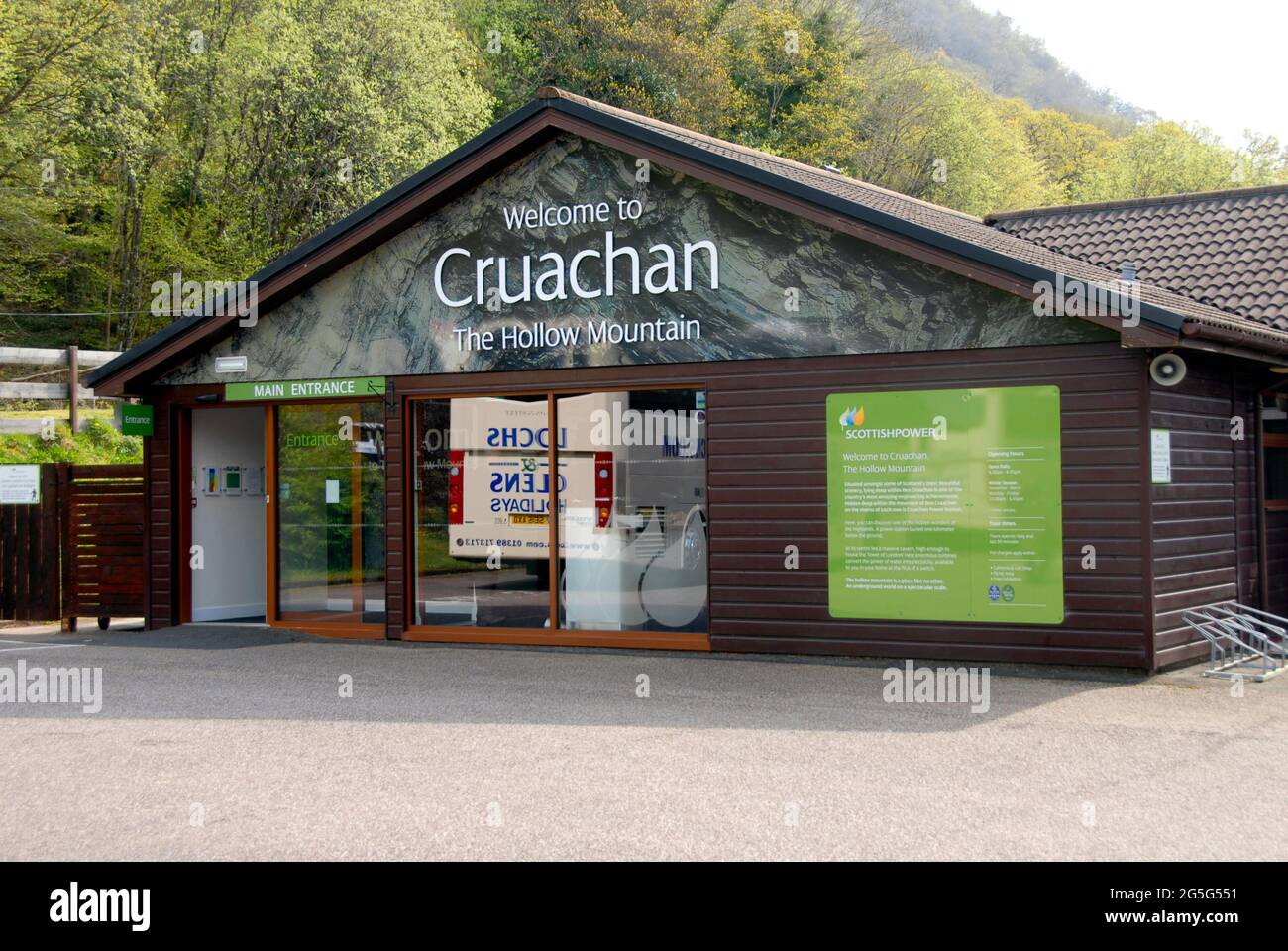 Eingang zum Besucherzentrum des Kraftwerks von Cruachan Argyll & Bute, Schottland Stockfoto