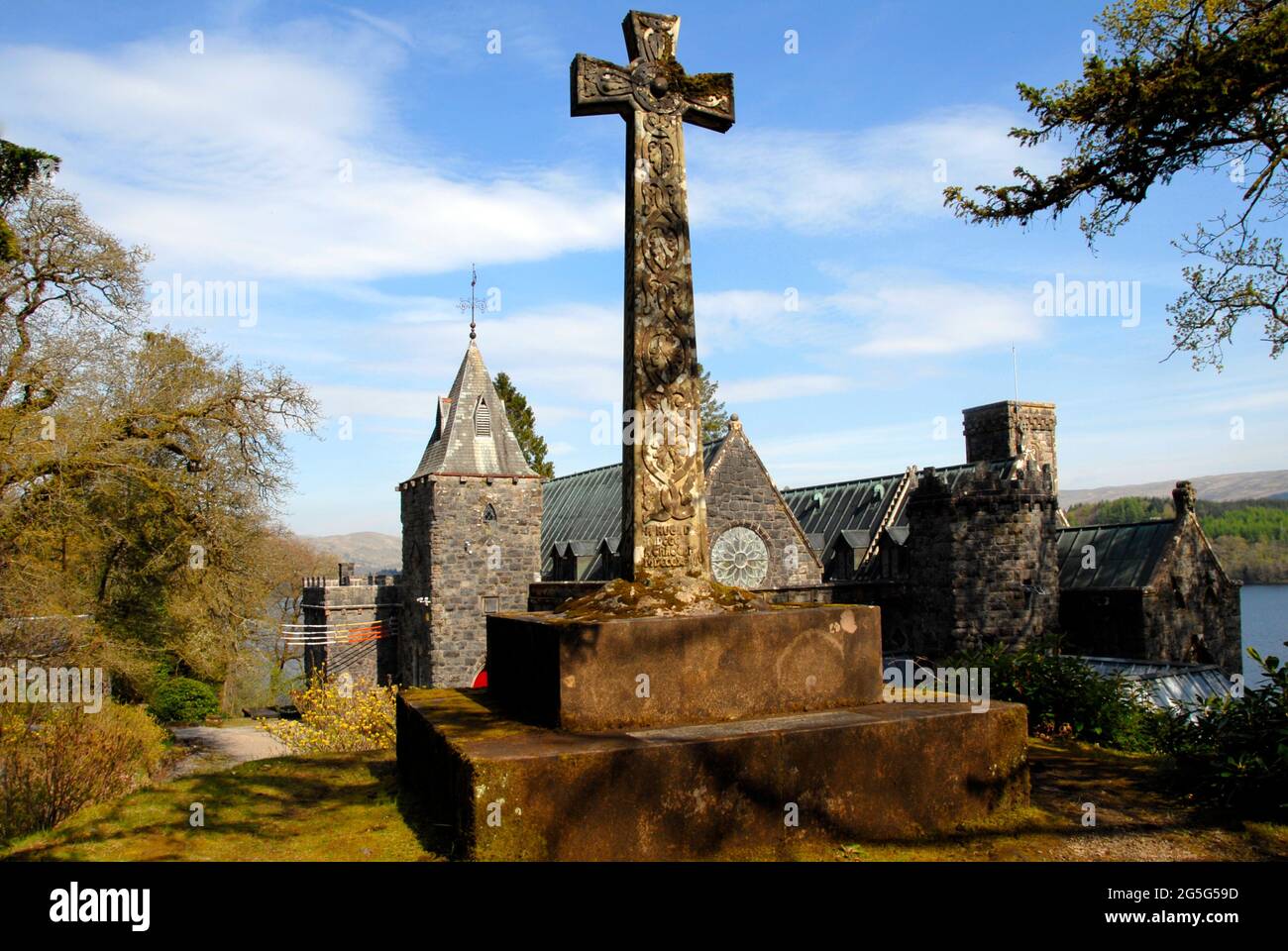 Markante Kreuzung bei St. Conan's Kirk, Loch Awe, Schottland Stockfoto