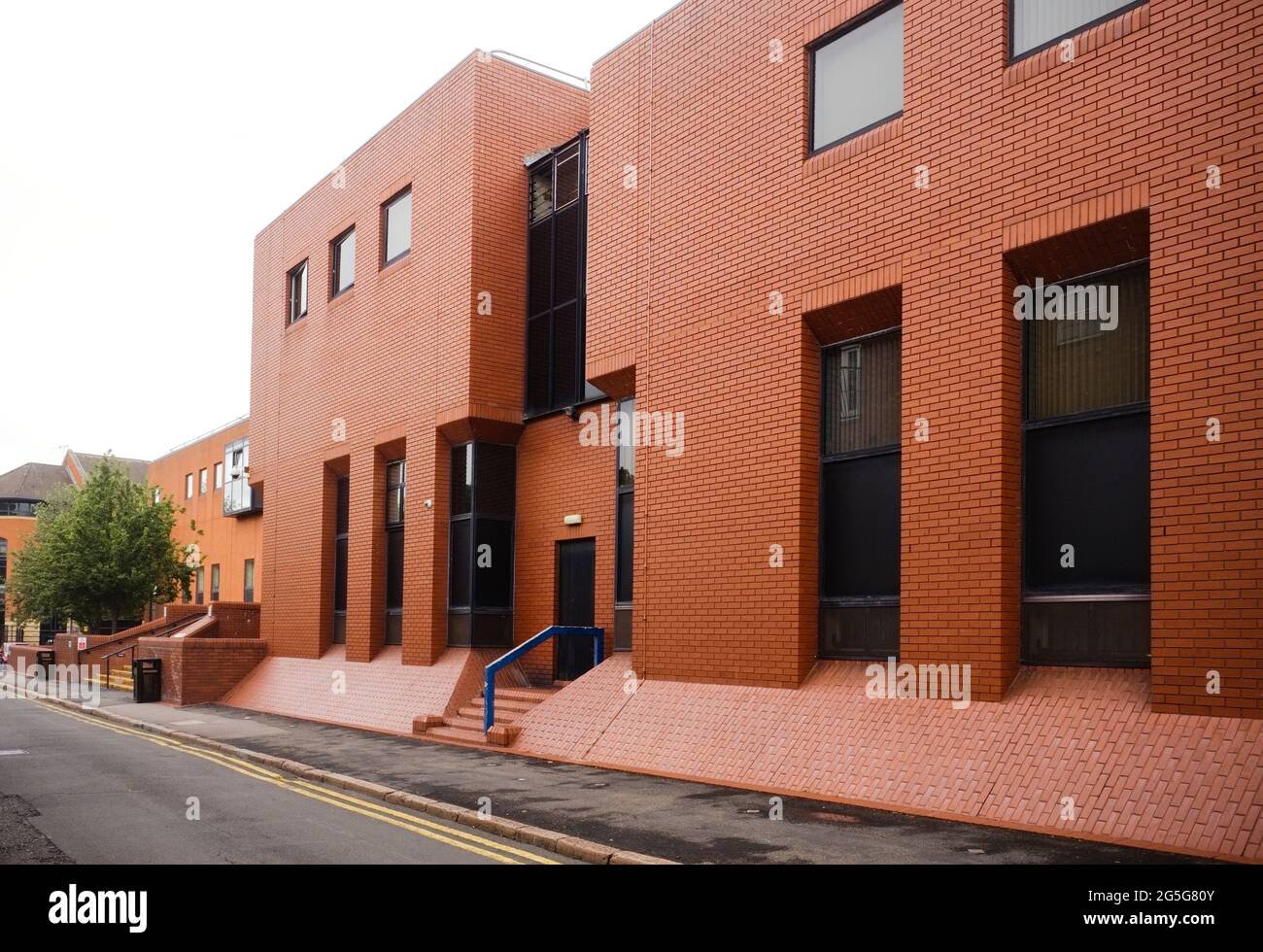 Außenansicht des Crown Court-Gebäudes in Leicester Stockfoto