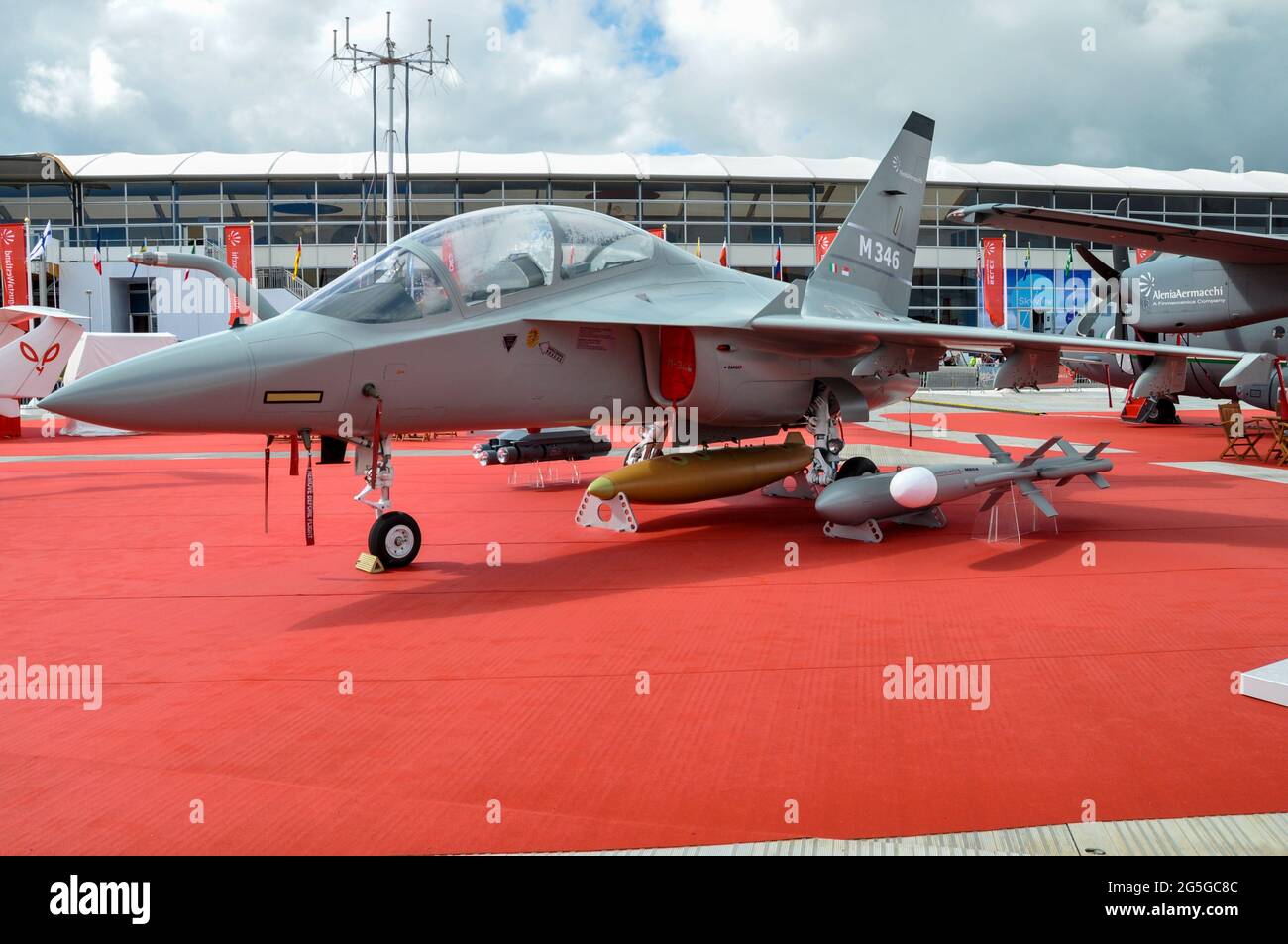 Alenia Aermacchi M346 Master Jet Trainer Flugzeug auf der Farnborough International Airshow Messe 2012, Großbritannien. Fortgeschrittener militärischer Jet-Trainer Stockfoto