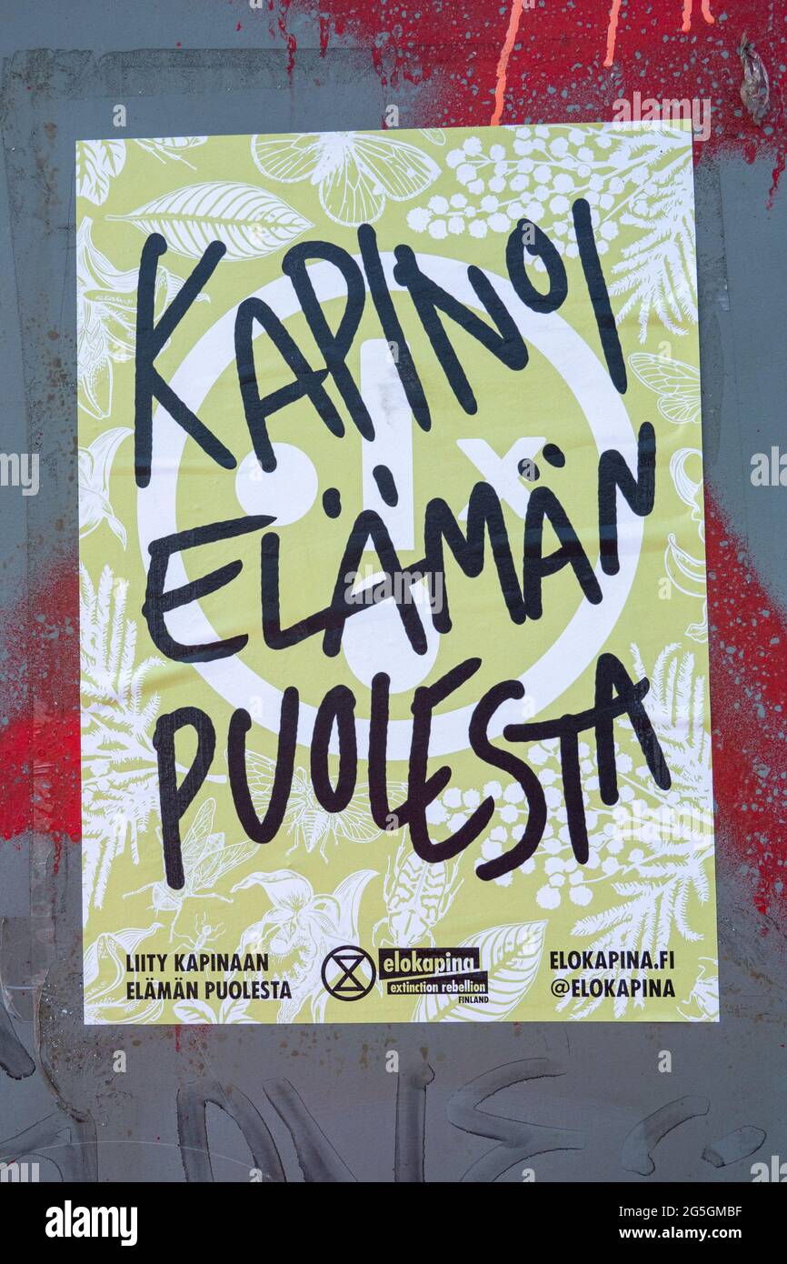 Elokapina oder Aussterben Rebellion Finnland Wheatpaste Poster Stockfoto