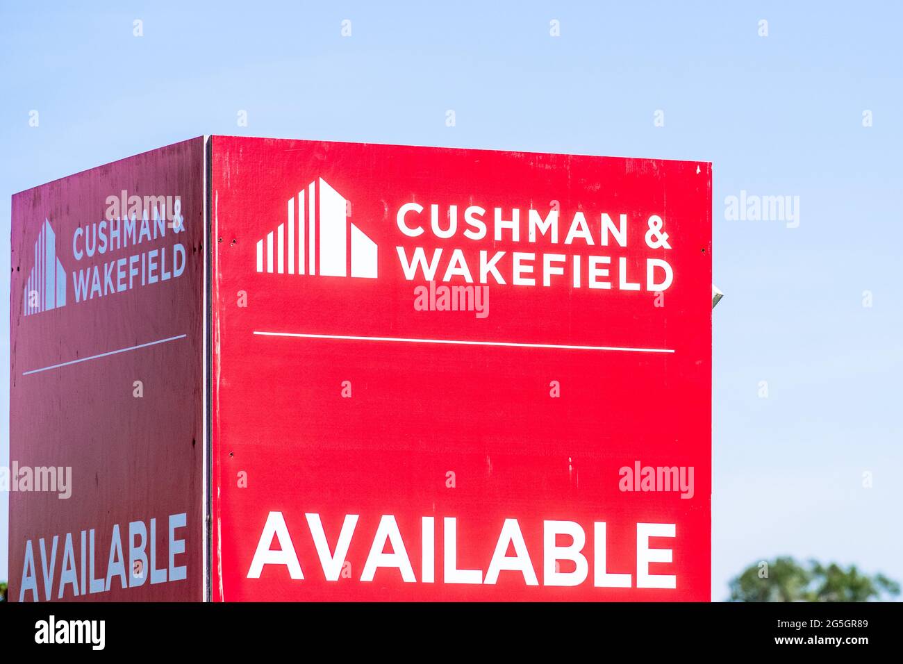 Sep 26, 2020 Santa Clara CA USA - verfügbar zum Leasing von Immobilien, die von Cushman Wakefield in Silicon Valley angeboten werden; Cushman Wakefield plc Stockfoto