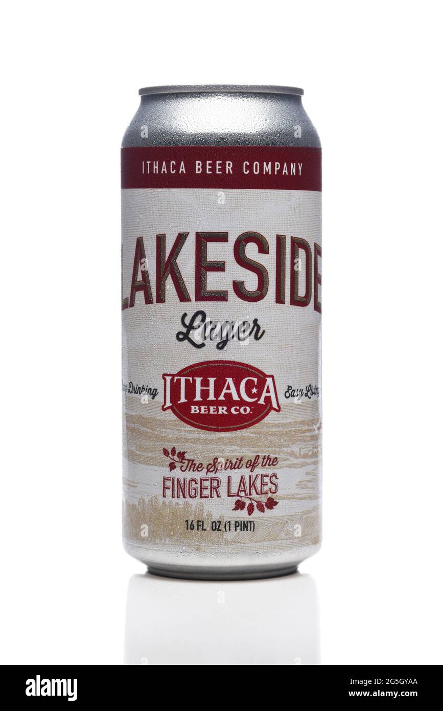 IRVINE, KALIFORNIEN - 23. JUNI 2021: Eine Dose Lakeside Lager von der Ithaca Brewing Company. Stockfoto