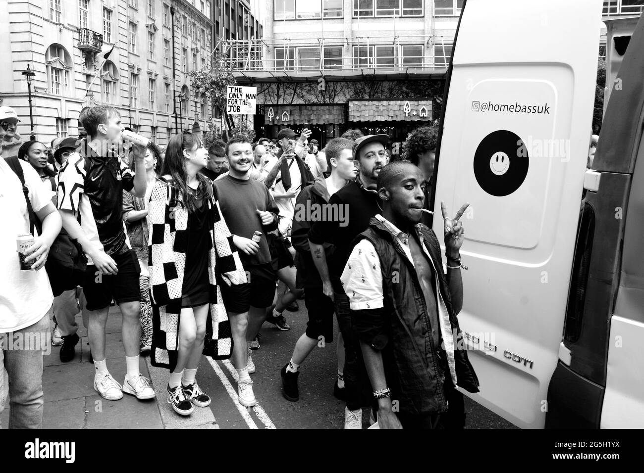 Demonstration „Save our scene“ in Zentral-London gegen die staatliche Behandlung der Künste - Theater, Nachtclubs und Konzerte am 27. Juni 2021. Stockfoto