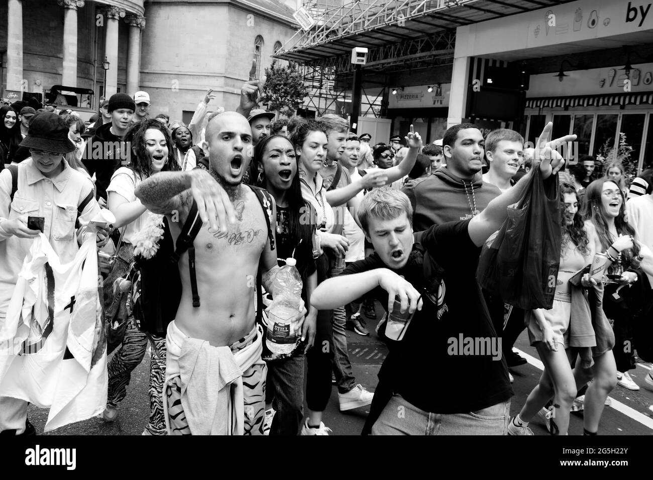 Demonstration „Save our scene“ in Zentral-London gegen die staatliche Behandlung der Künste - Theater, Nachtclubs und Konzerte am 27. Juni 2021. Stockfoto
