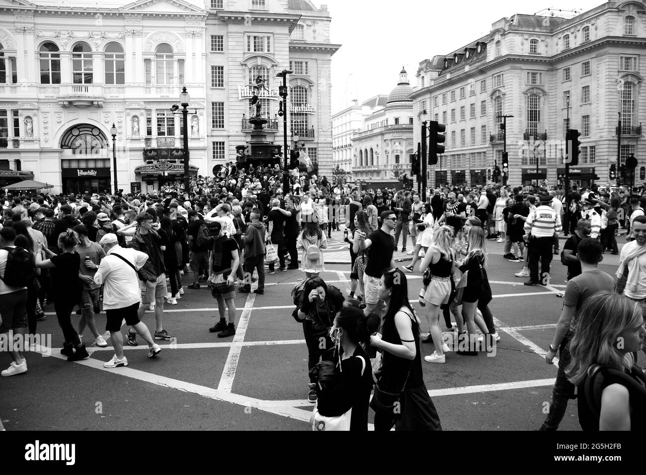 Demonstration „Save our scene“ in Zentral-London gegen die staatliche Behandlung der Künste - Theater, Nachtclubs und Konzerte am 27. Juni 2021. Stockfoto