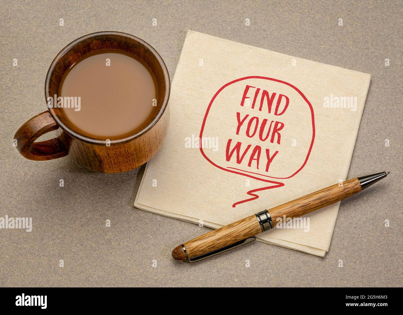 Finden Sie Ihren Weg Beratung oder Erinnerung - Handschrift auf einer Serviette mit einer Tasse Kaffee, Leben, Karriere und persönliches Entwicklungskonzept Stockfoto