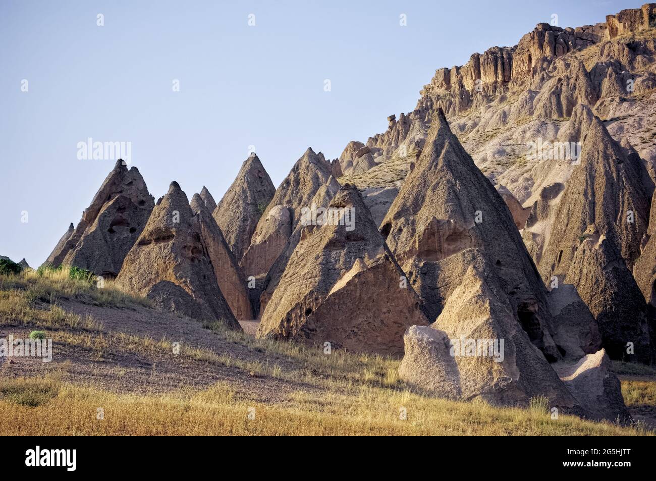 Wahrzeichen der Natur in der Türkei die Feenkamine sind vulkanische Felsformationen in Kappadokien Stockfoto