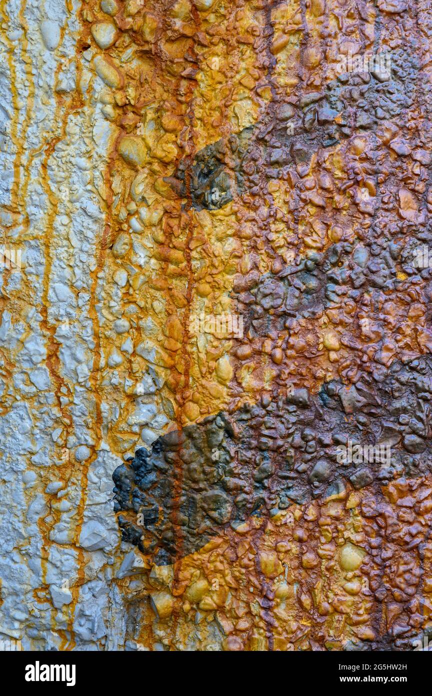 Rost- und abblätternde Farbe an der alten Maschine 0117 Stockfoto