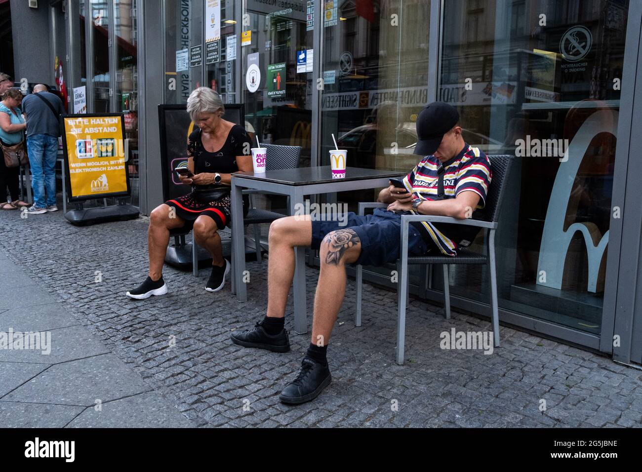 Deutschland, Berlin. Illustration des Alltags. Foto von Martin Bertrand Allemagne, Berlin. Illustration de vie quotidienne. Photography de Mart Stockfoto