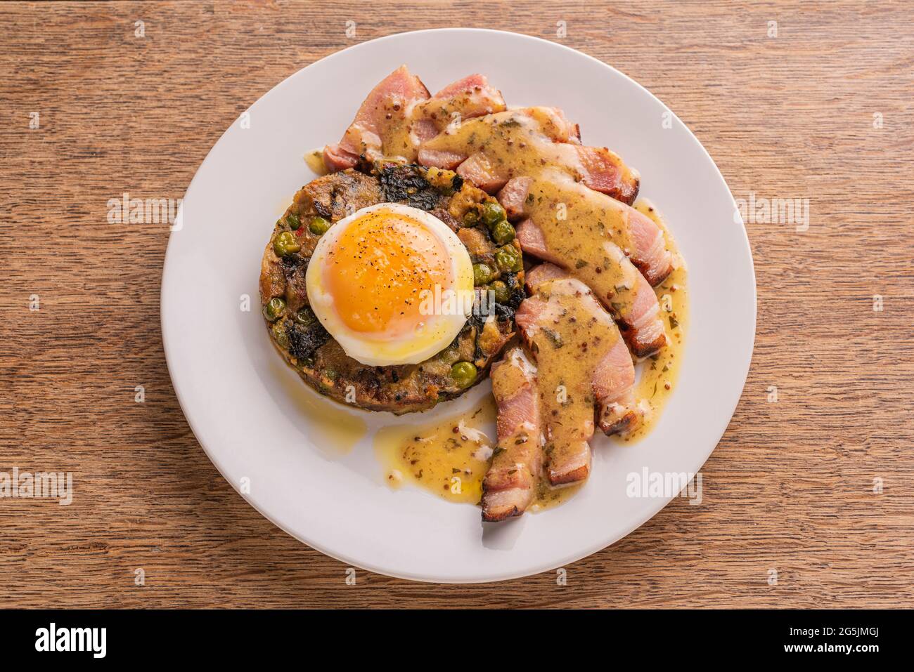 Köstliches Essen von Küchenchef Stephen Terry im Hardwick, Abergavenny, Wales. Bitte Kredit: Phillip Roberts Stockfoto