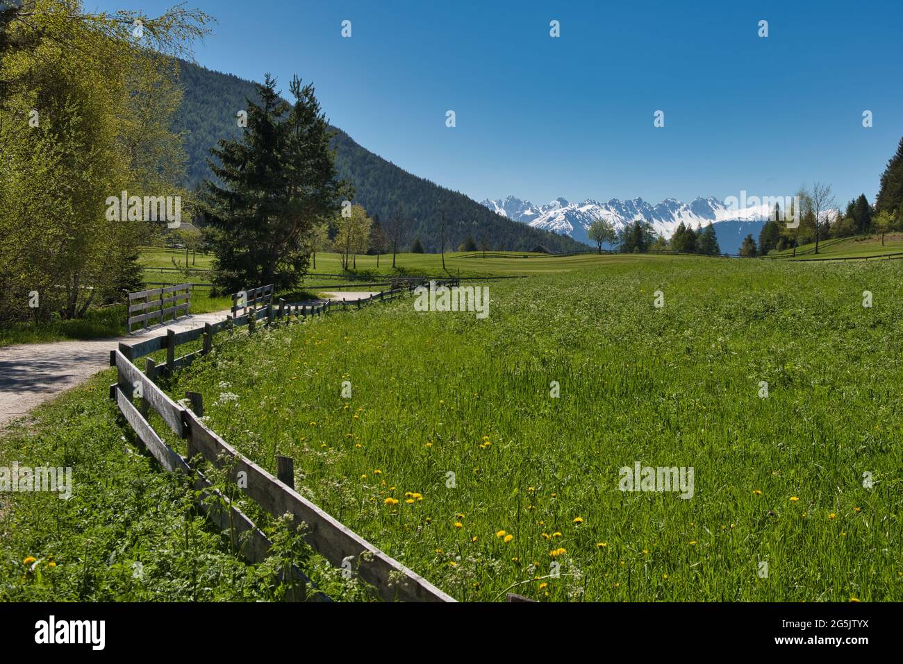 Österreich, Oesterreich, Tirol, Alpen, Seefeld, Kematen, Berge, Berg, Land, Tourismus, Stockfoto