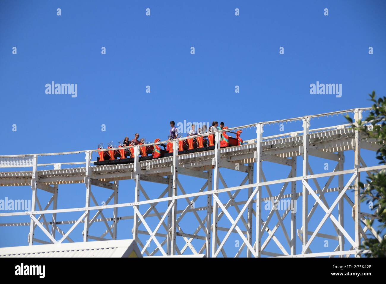 Luna Park Achterbahnfahrt mit dem Zug Saint Kilda Melbourne VIC Australien Stockfoto