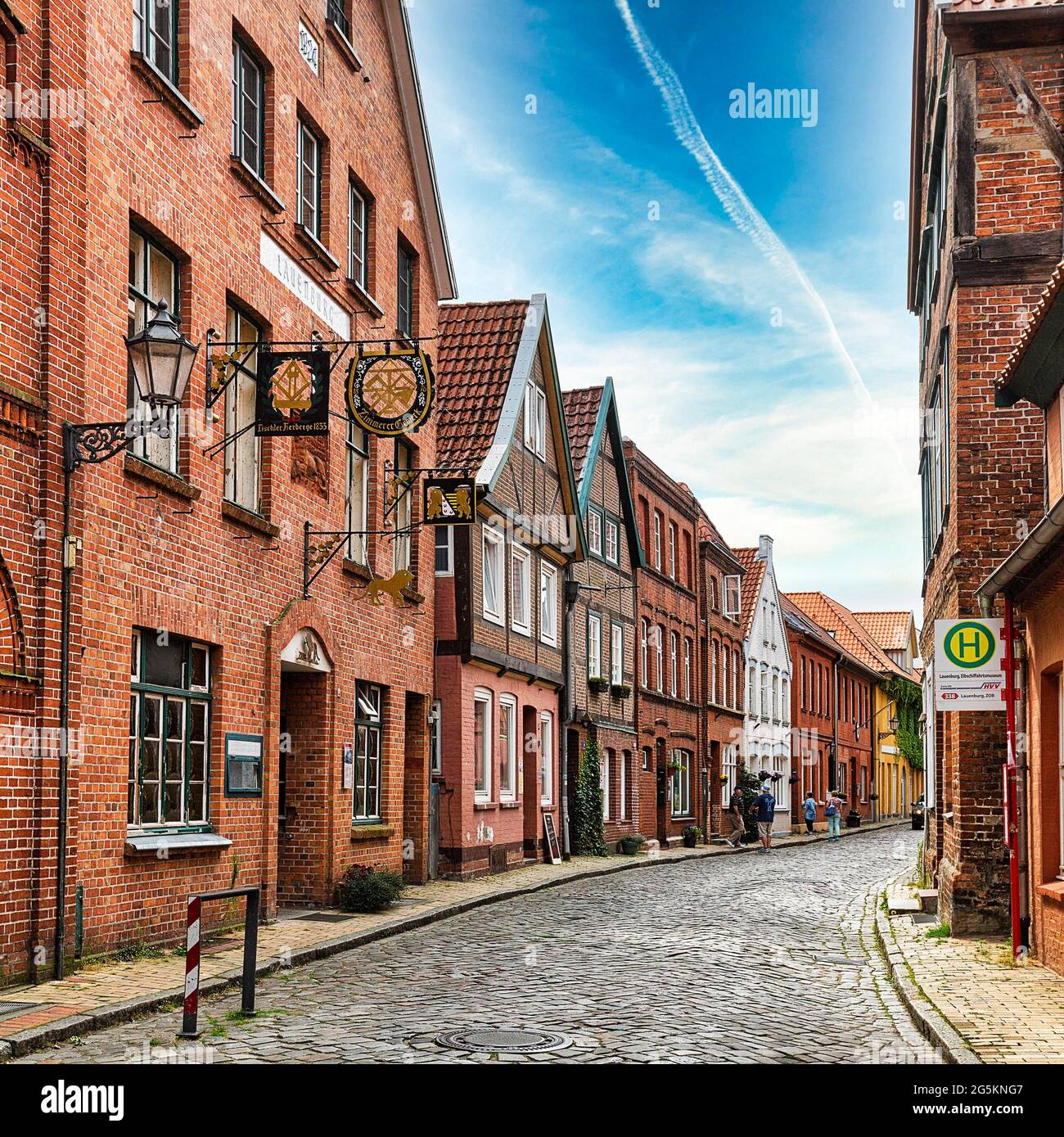 Alte Fachwerkhäuser in der Elbstraße, Altstadt von Lauenburg, Schleswig-Holstein, Deutschland, Europa Stockfoto
