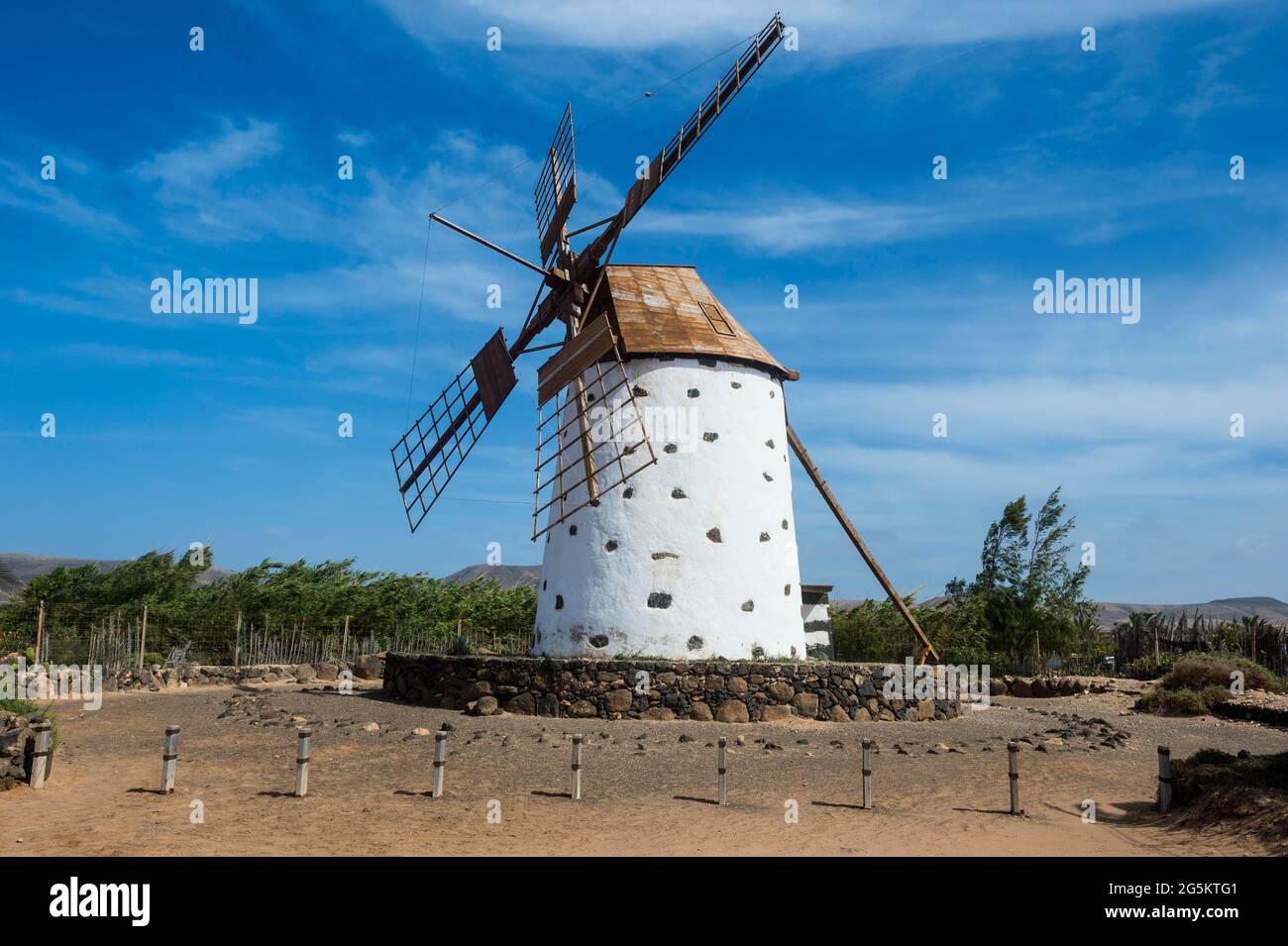 Windmühle in El Cotillo, Fuerteventura, Kanarische Inseln, Spanien, Europa Stockfoto