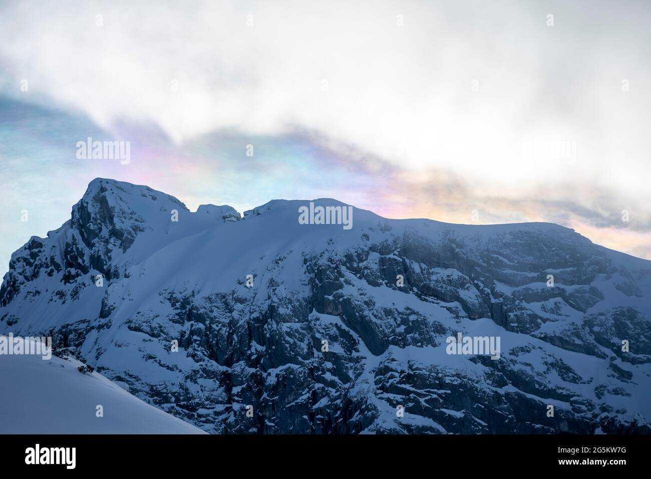 Halo über einem Berg, Lichteffekte atmosphärischer Optik, Garmisch-Partenkirchen, Bayern, Deutschland, Europa Stockfoto