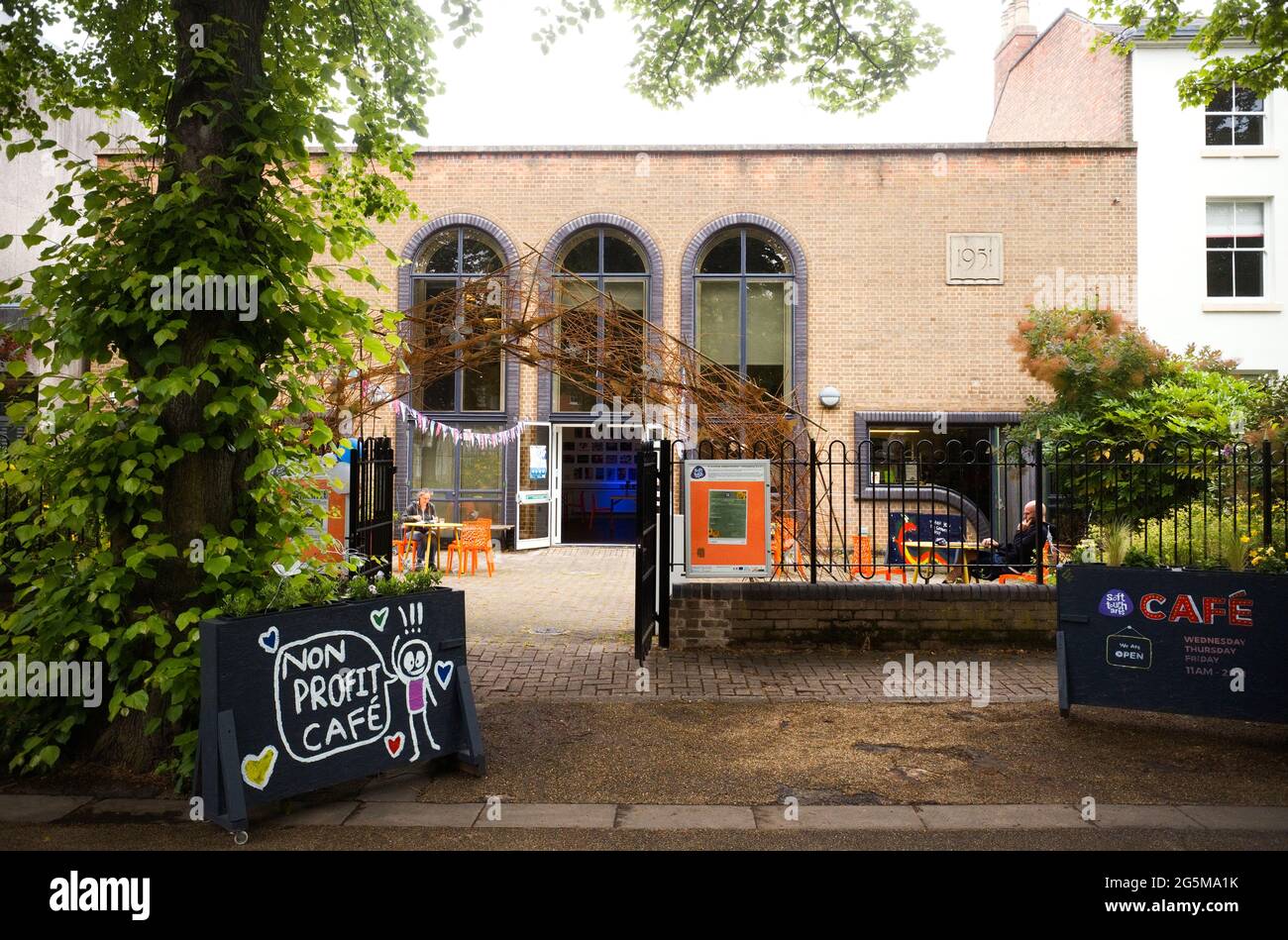 Soft Touch Non-Profit-Café in New Walk, Leicester Stockfoto