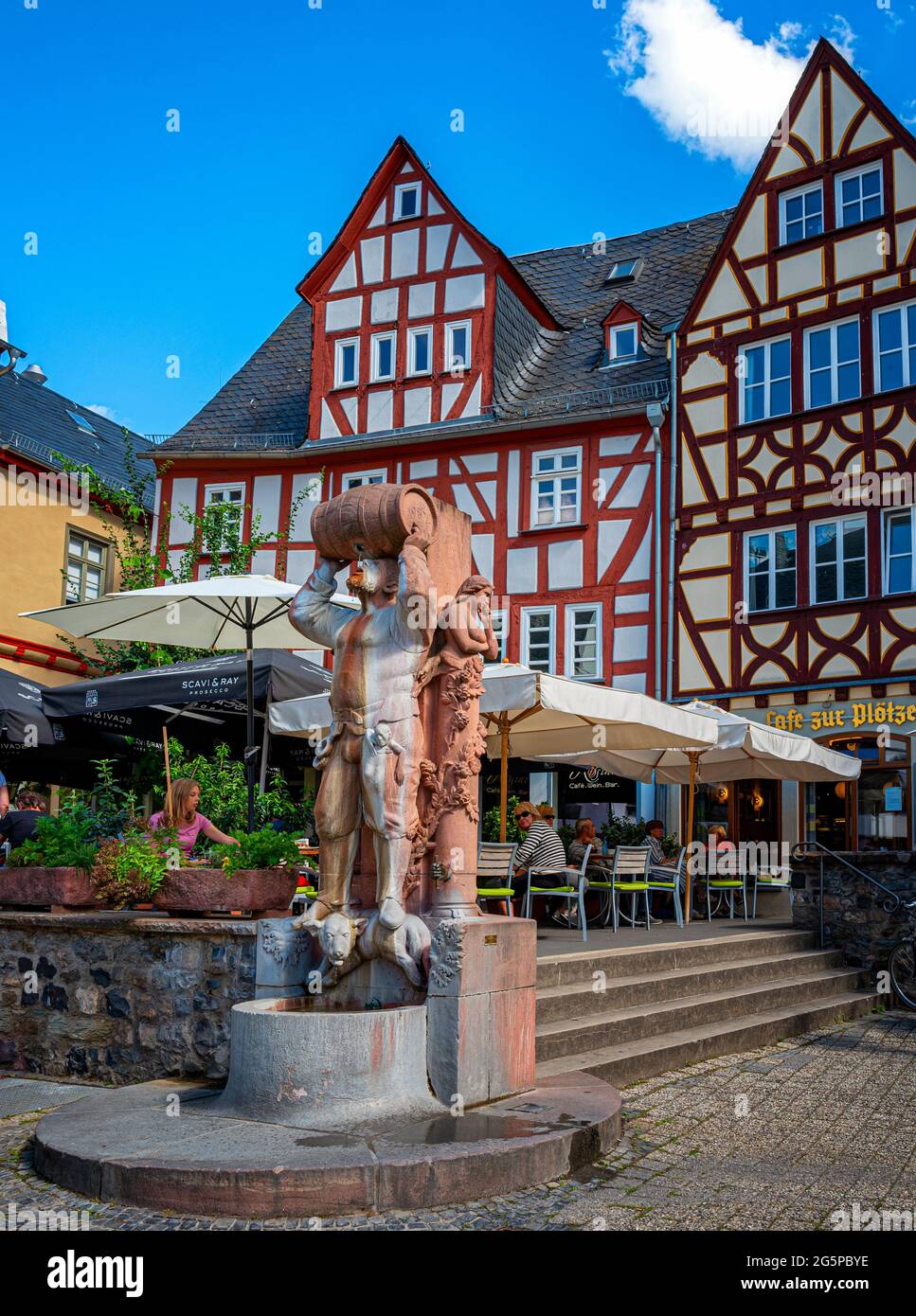 Fachwerkhaus In Der Altstadt Von Limburg An Der Lahn Hessen fachwerkhaus-in-der-altstadt-von-limburg-an-der-lahn-hessen