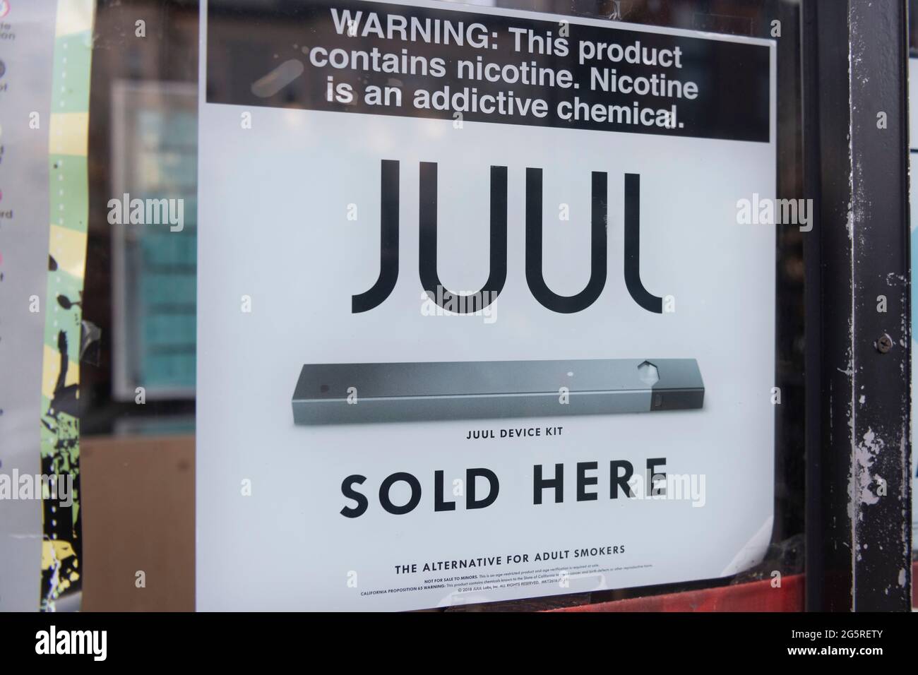 San Francisco, Usa. Dezember 2019. Ein Juul-Logo ist am 14. Dezember 2019 in San Francisco, Kalifornien, USA, zu sehen. US-Präsident Donald Trump und hochrangige Regierungsbeamte trafen sich Ende November 2019 mit fast zwei Dutzend Stakeholdern, um ihre Meinungen zu E-Zigaretten zu hören, die sich auf eine erhebliche Zunahme des Jugendverbrauchs bezogen. (Foto: Yichuan Cao/Sipa USA) Quelle: SIPA USA/Alamy Live News Stockfoto