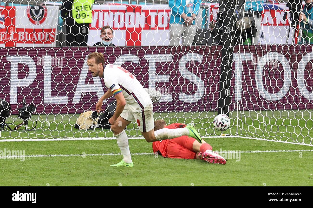 London, Großbritannien, 29. Juni 2021, EURO 2020, Europameisterschaft 2020, Runde 16 eng, England - GER, Deutschland Ziel bis 2: 0 von Harry KANE, eng gegen NEW/dpa/Alamy Live News Stockfoto