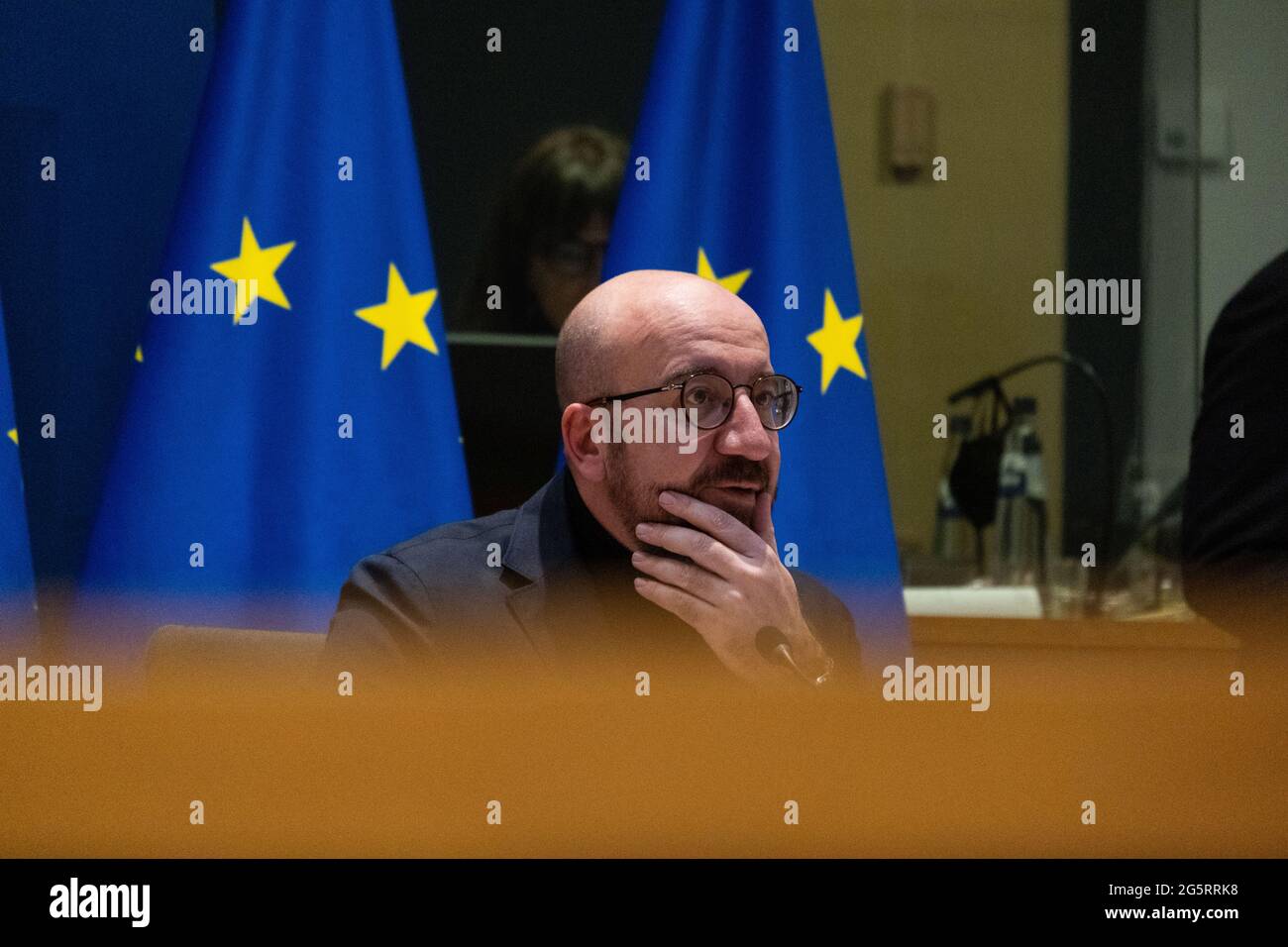 Der Präsident des Europäischen Rates, Charles Michel, nimmt per Videokonferenz am Dreigliedrigen Sozialgipfel Teil. Brüssel, Belgien. Stockfoto