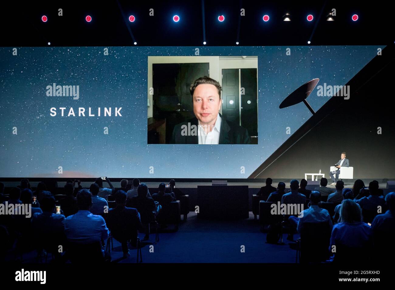 29. Juni 2021, Barcelona, Spanien: Tesla und SpaceX-Gründer, ELON MUSK, halten eine Videokonferenz auf dem Mobile World Congress 2021 in Barcelona ab. Der Mobile World Congress ist zurück, nachdem die vorherige Ausgabe aufgrund der Coronavirus-Pandemie abgesagen wurde.Quelle: Jordi Boixareu/Alamy Live News Stockfoto