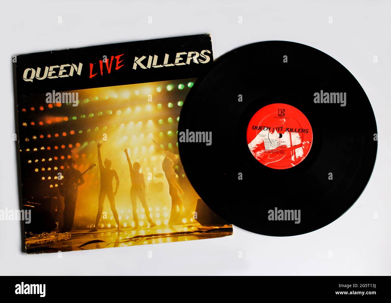 Live Killers ist ein Doppel-Live-Album der britischen Hardrock-Band Queen auf Vinyl-schallplatte. Albumcover. Stockfoto