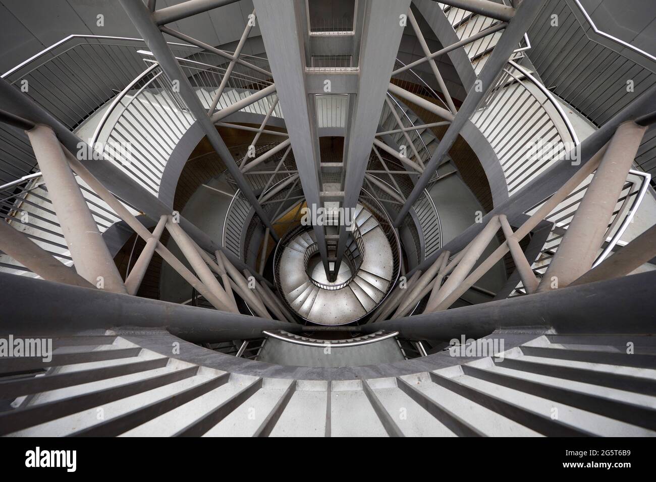 Treppe am U-Bahnhof Reinoldikirche, Deutschland, Nordrhein-Westfalen, Ruhrgebiet, Dortmund Stockfoto