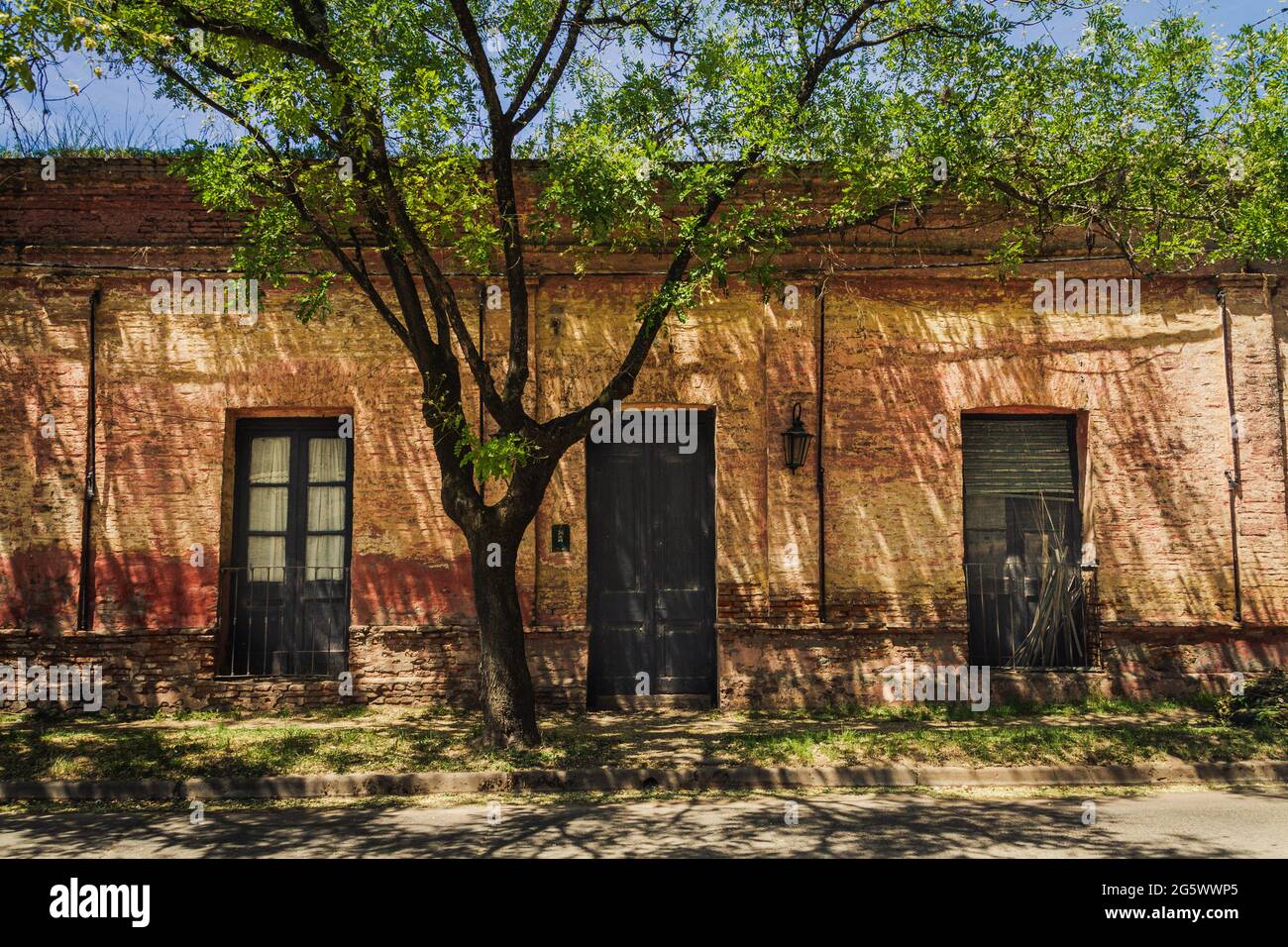 Altstadtgebäude in San Antonio de Areco, Provinz Buenos Aires, Argentinien Stockfoto Altstadtgebäude in San Antonio de Areco, Provinz Buenos Aires, Argentinien Stockfoto