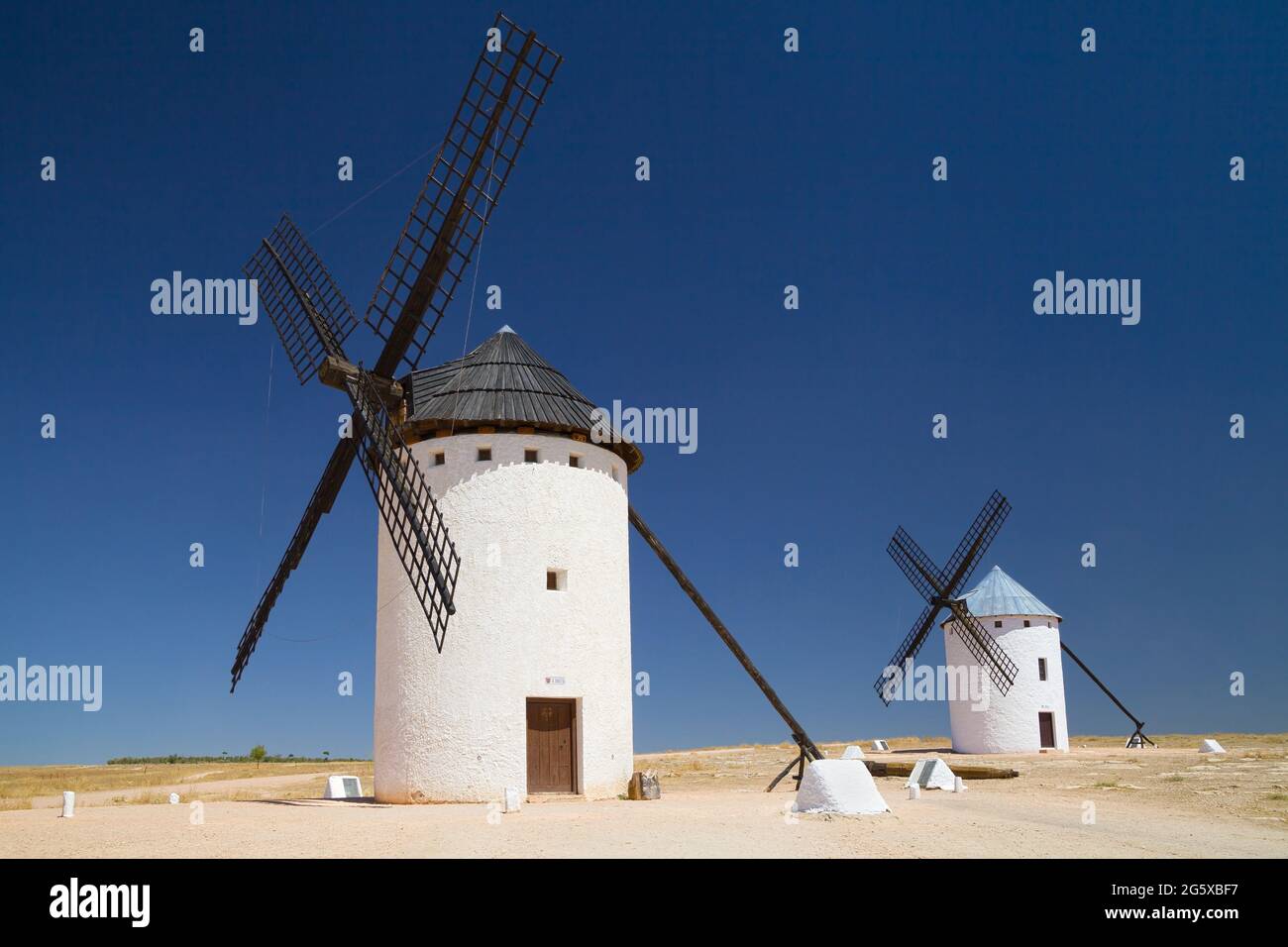 Die Windmühlen von Alcázar de San Juan, Ciudad Real, Spanien. Stockfoto