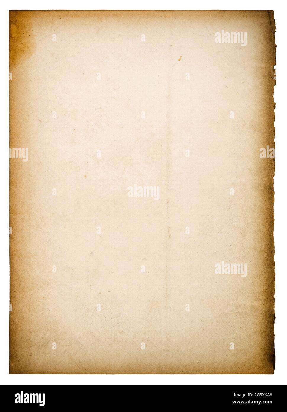 Altes Papierblatt mit abgerissenen Kanten auf weißem Hintergrund isoliert Stockfoto