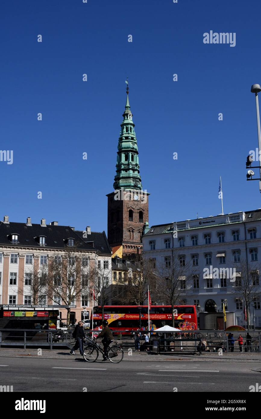 Kopenhagen /Dänemark./ 17.April 2019/Hop-on-Hop-off-Touristen für BU und Kreuzfahrtkanal-Tour Kopenhagen dänische Hauptstadt Kopenhagen. . (Foto..Francis Stockfoto