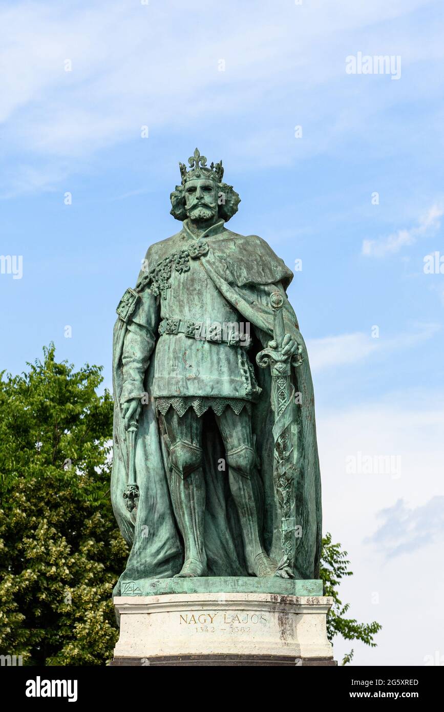 Die Statue von Nagy Lajos / Louis dem Großen auf dem Heldenplatz / Hosok tere in Budapest Stockfoto