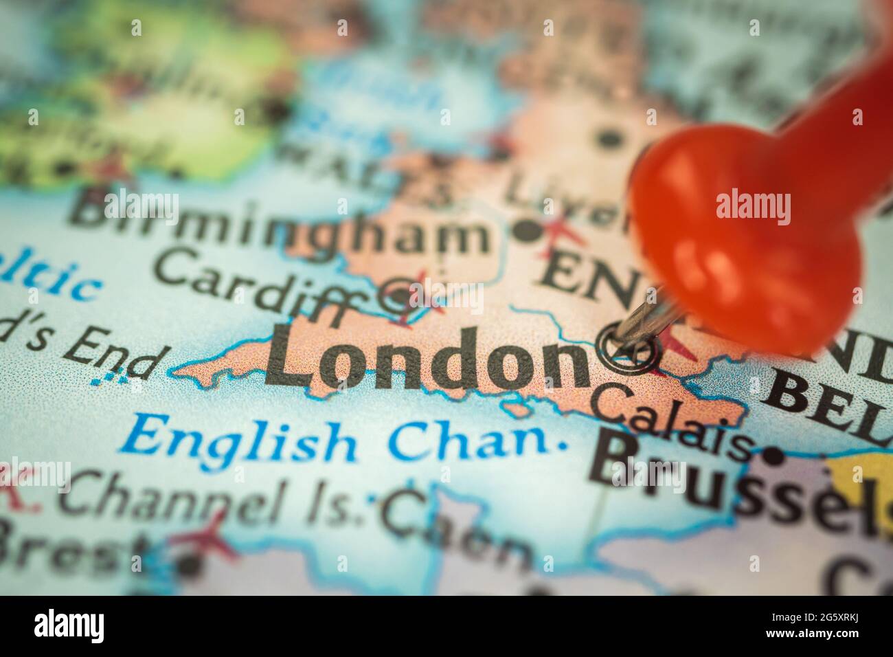 Standort London in England, Stecknadel auf der Karte Nahaufnahme Standort London in England, Stecknadel auf der Karte Nahaufnahme