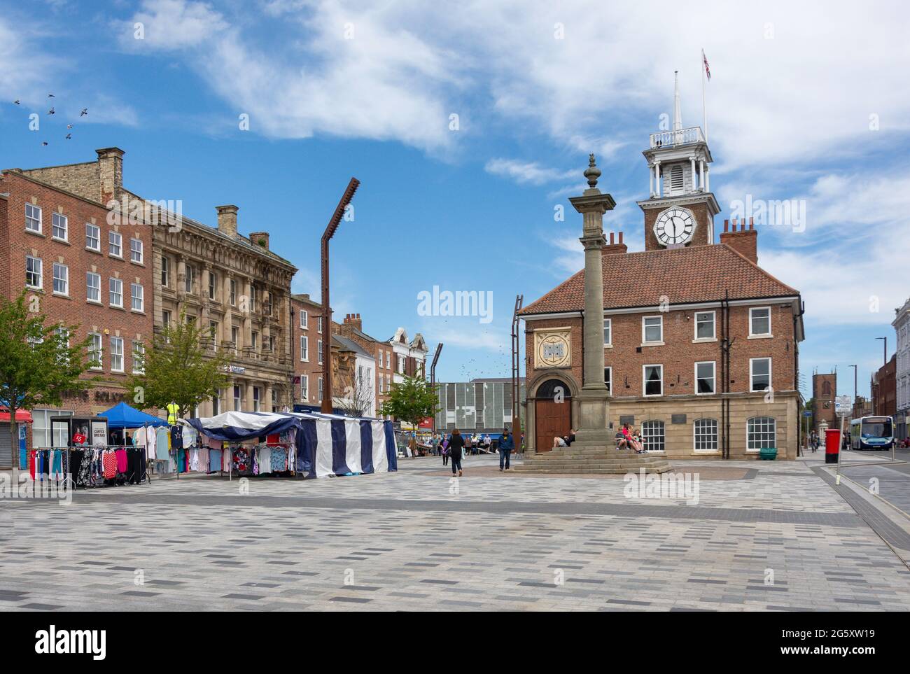 Old Town Hall and Market Cross, High Street, Stockton-on-Tees, County Durham, England, Vereinigtes Königreich Stockfoto