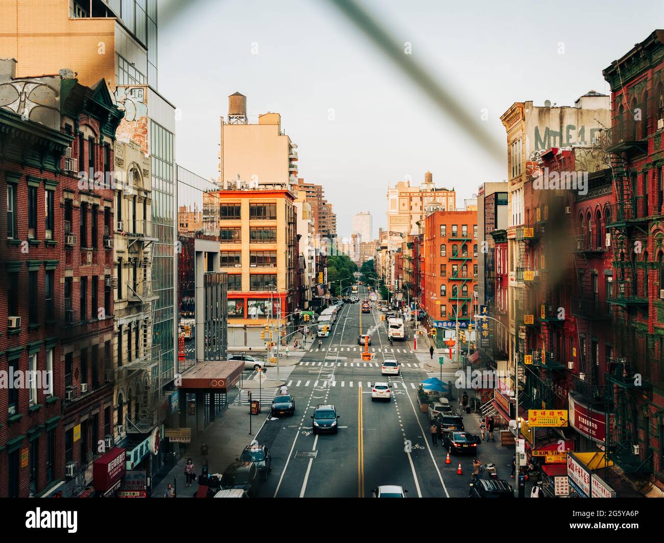 Blick auf die Lower East Side von der Manhattan Bridge, New York City Stockfoto