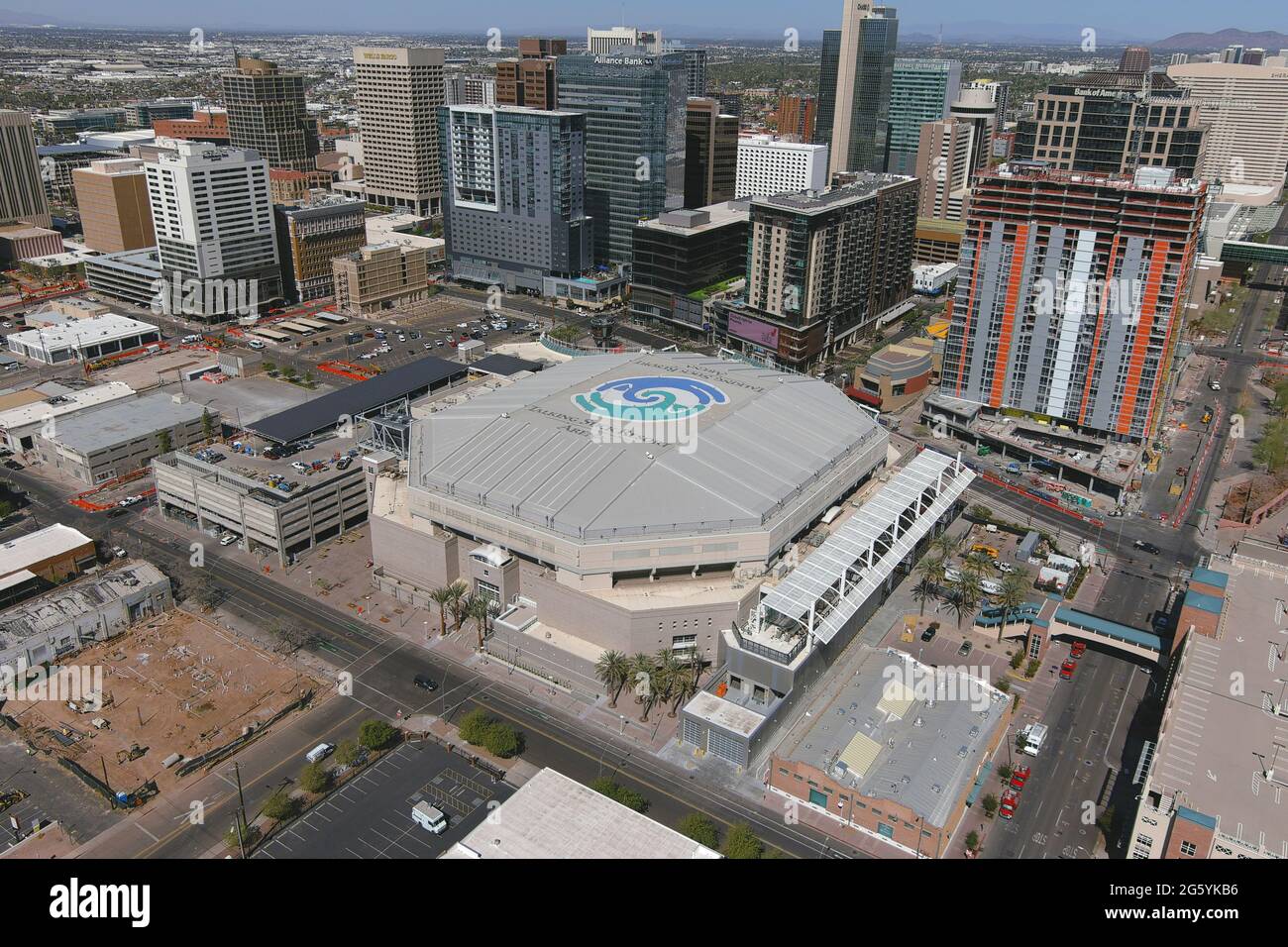 Eine Luftaufnahme der Phoenix Suns Arena, Dienstag, 2. März 2021, in Phoenix. Stockfoto