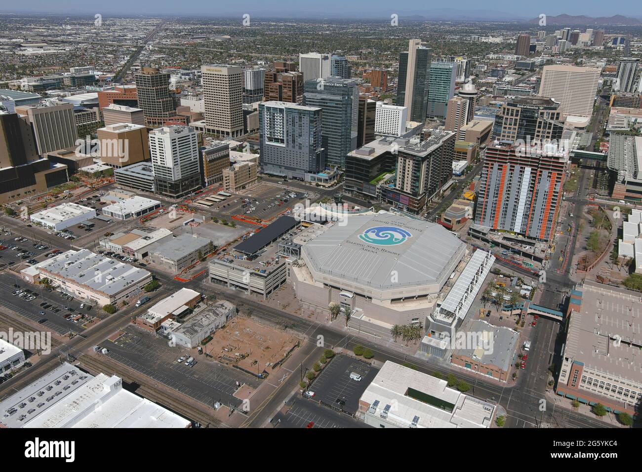 Eine Luftaufnahme der Phoenix Suns Arena, Dienstag, 2. März 2021, in Phoenix. Stockfoto