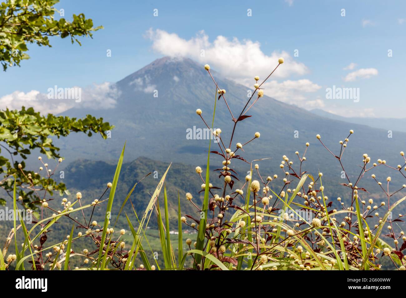 Mount Agung (Gunung Agung), Vulkan in Karangasem Regency, Bali, Indonesien Stockfoto