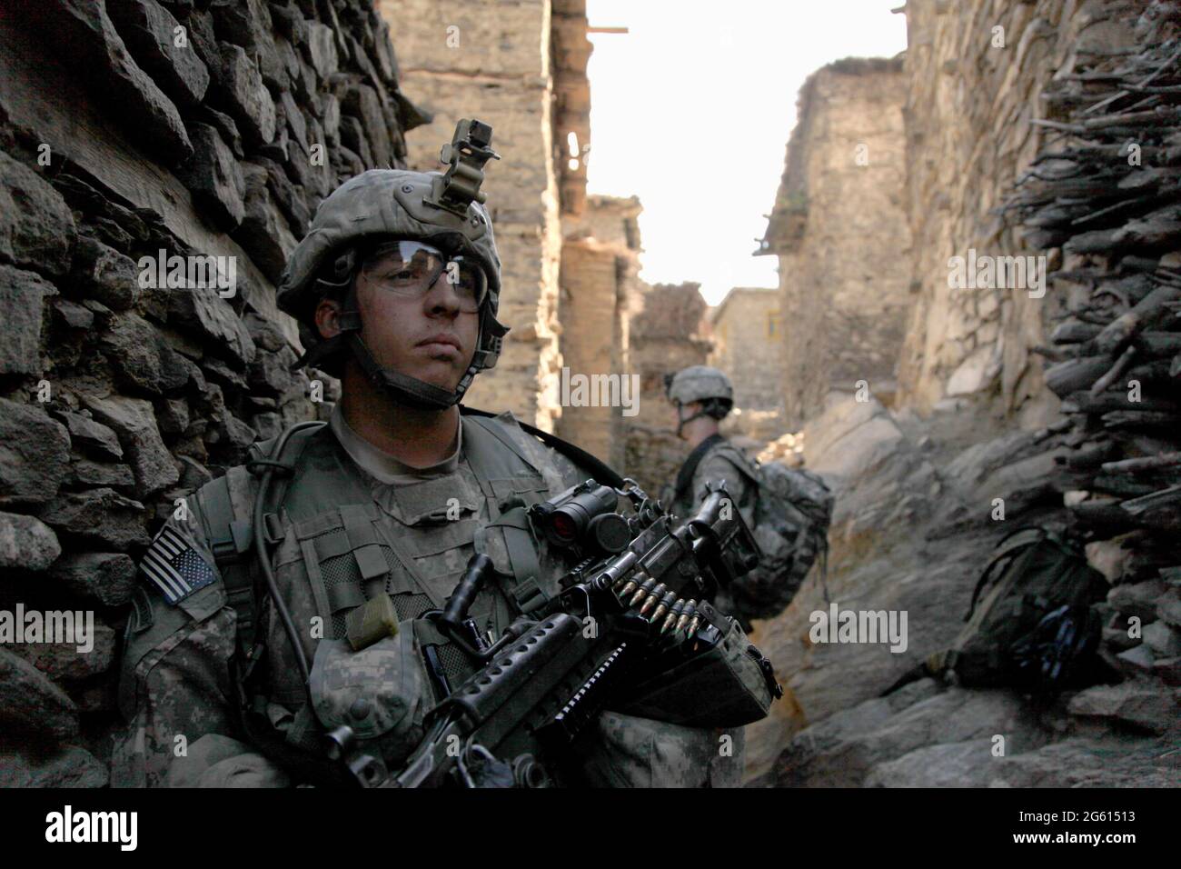 MASAMUTE BALA, PROVINZ LAGHMAN, AFGHANISTAN Laghman - 25. September 2010 - Soldaten der US-Armee mit 1. Bataillon, 102. Infanterie-Regiment, 86. Brigade Stockfoto